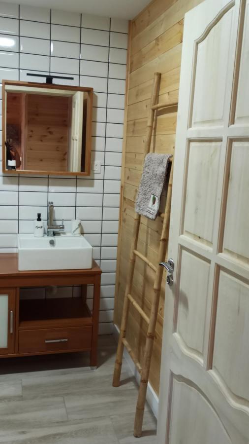 Las Cabanas De Tino Cimanes del Tejar エクステリア 写真