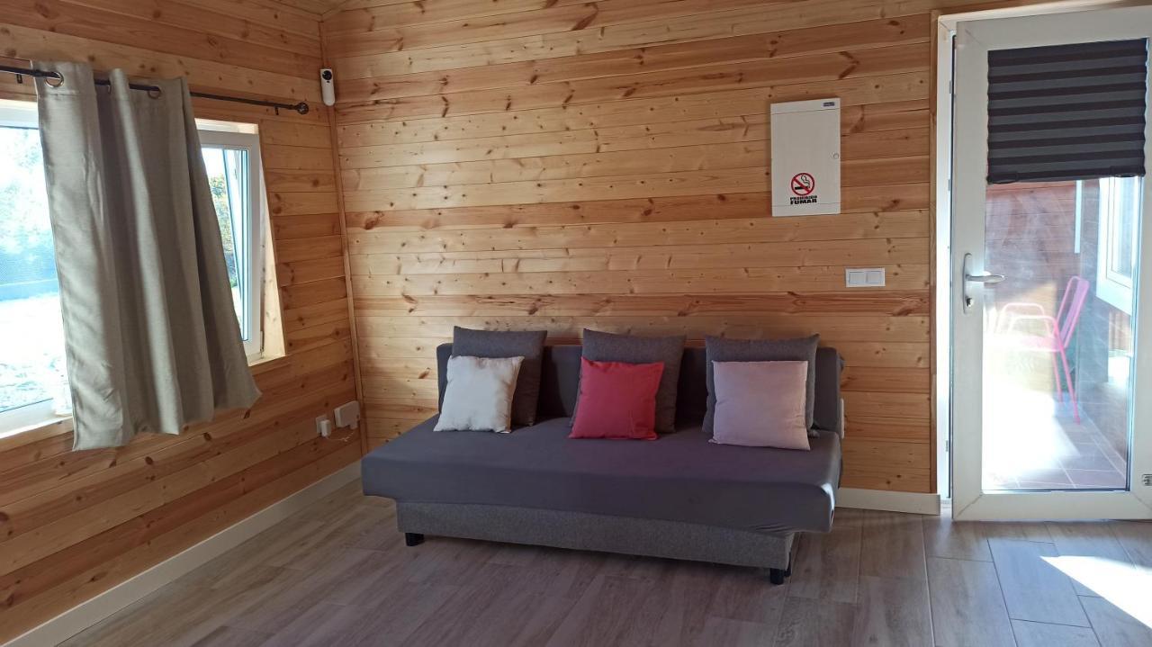 Las Cabanas De Tino Cimanes del Tejar エクステリア 写真