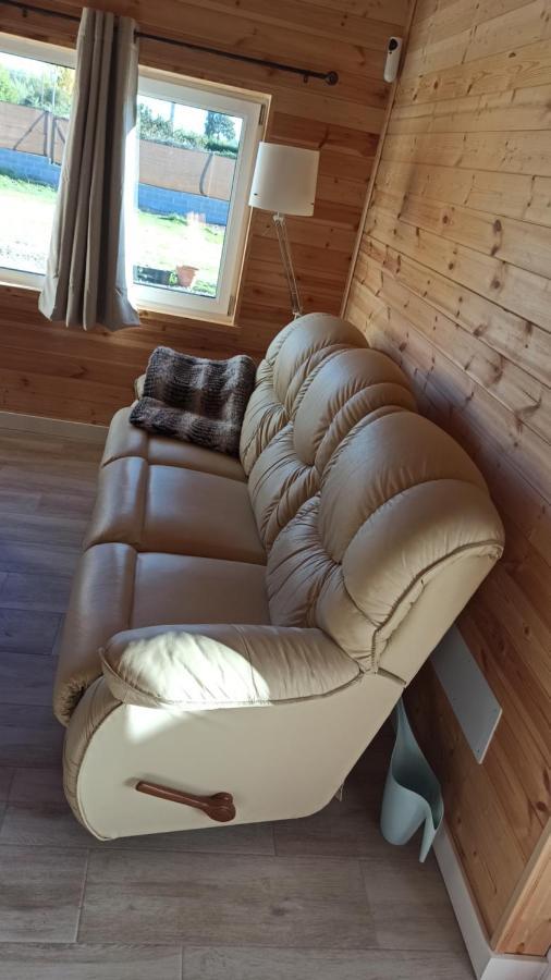 Las Cabanas De Tino Cimanes del Tejar エクステリア 写真